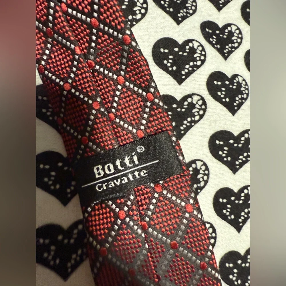 Botti Cravatte Red and Black Tie in excellent condition